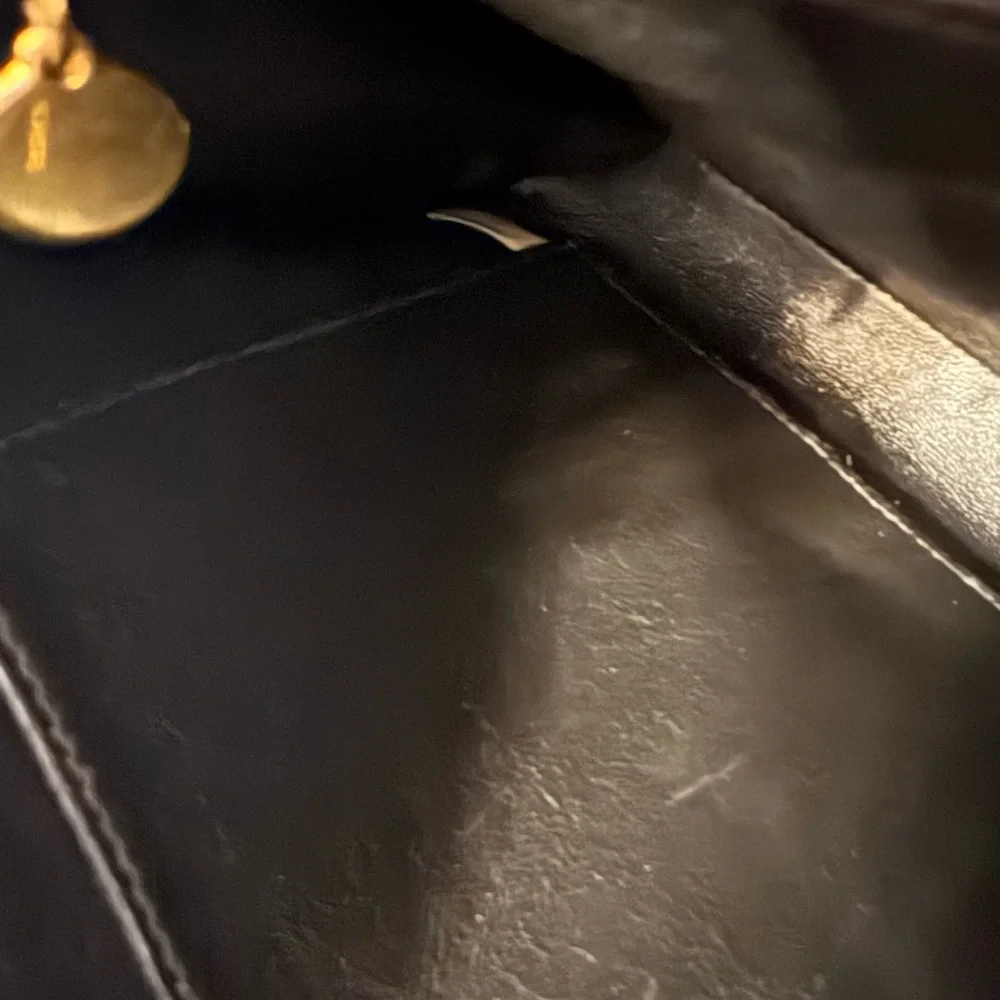 CHANEL Medallion Patent Leather Large Clutch - Picture 5 of 12